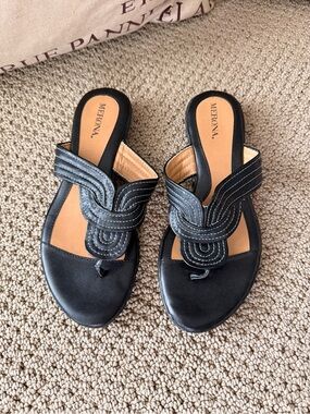 Merona Black Women's Decorative-Stitch Slip-On Sandals Size 7